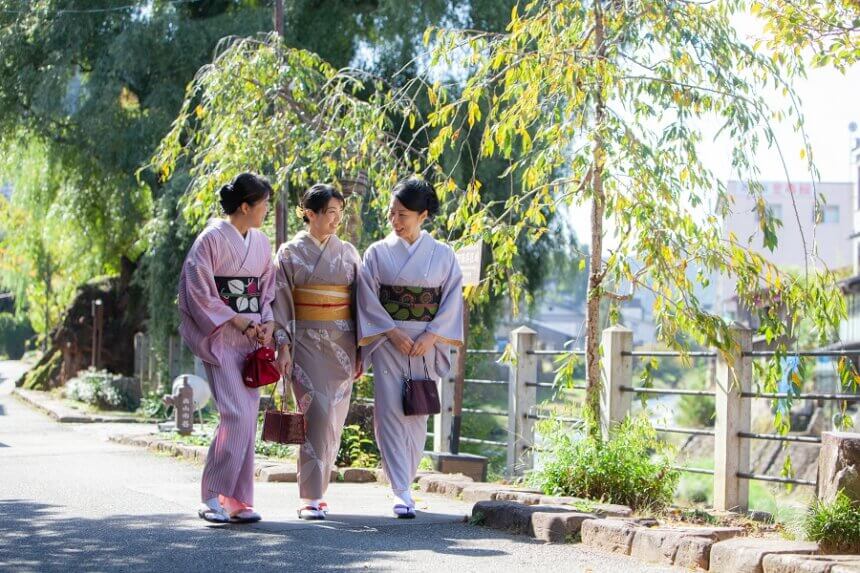 在小京都飞驒高山上拍摄和服 | 自然文化之旅