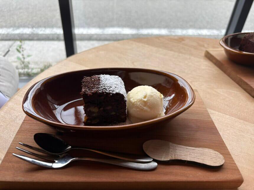 Bokuseisha Ice Cream (Chilled canelé and Bokuseisha ice cream set) | Fermented Food & Craft Experiences