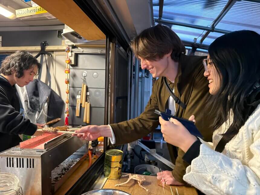 Making Gohei mochi with Aburae +Make your own chopsticks using thinned wood from Hida | Fermented Food & Craft Experiences