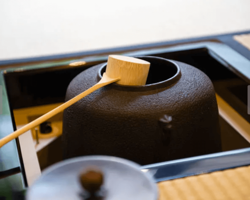 Koito-yaki tea bowl from Hida Takayama and Hida matcha + Tea ceremony experience at a long-established teahouse | Fermented Food & Craft Experiences